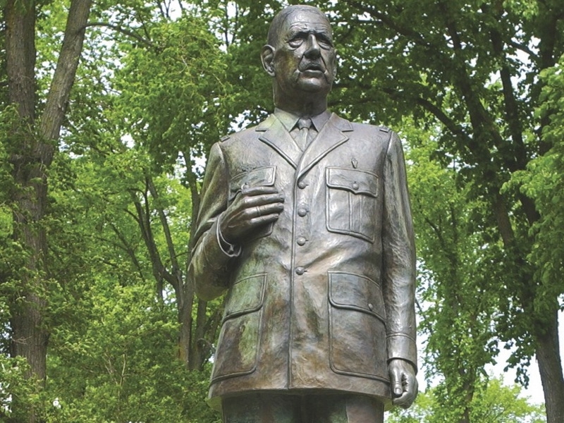 Monument Charles-De Gaulle