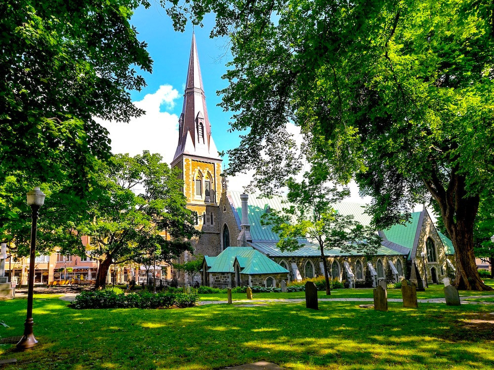 Église et cimetière Saint-Matthew, un temple anglais transplanté à Québec 