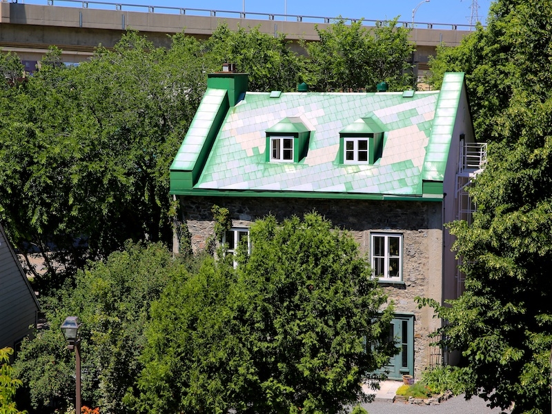 A White House in Early Saint-Roch