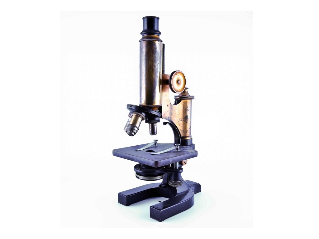 Microscope