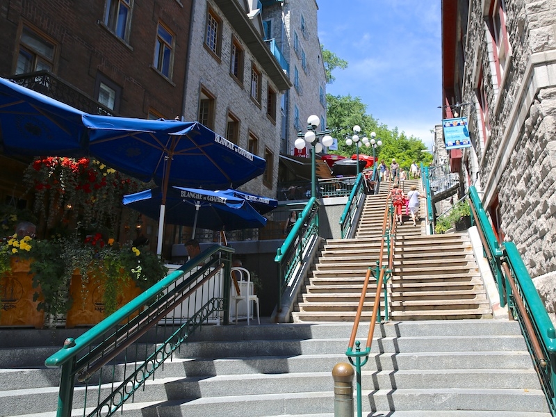 Escalier Casse-Cou et Côte de la Montagne, premier lien entre Haute-Ville et Basse-Ville
