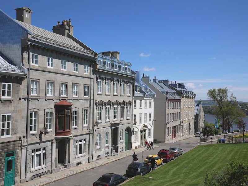 Maison type du Vieux-Québec, mariage des traditions françaises et anglaises