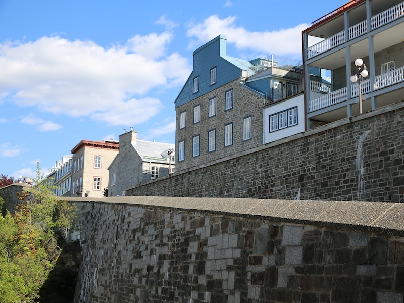 Rue des Remparts, les charmes d'un héritage militaire